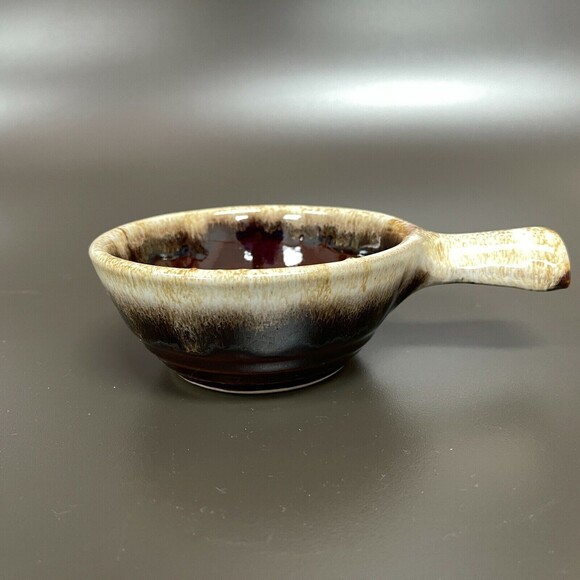 Monmouth Maple Leaf Brown Pottery Drip Glaze Handled Soup Bowl USA - Picture 1 of 7